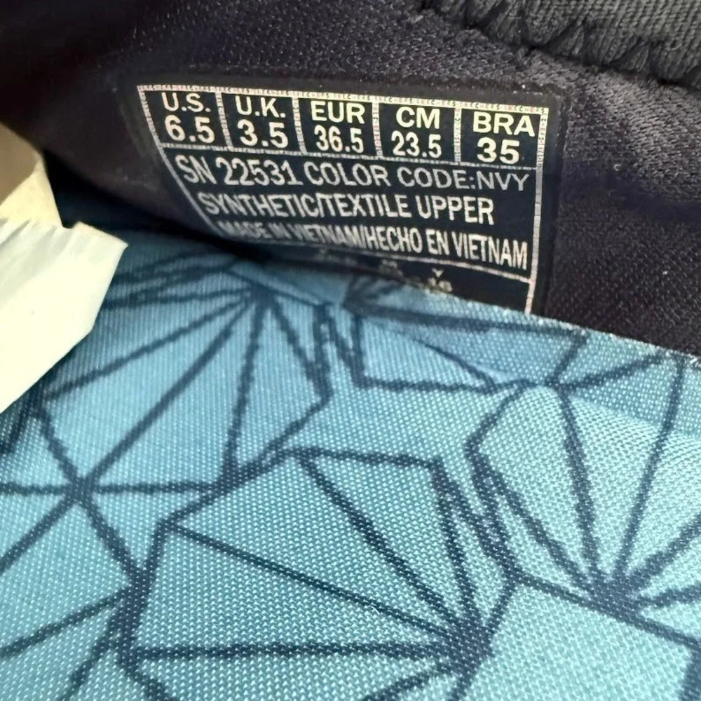 Skechers Relaxed Fit Memory Foam Navy Blue Bungee‎ Slip On Sneakers Wmns Sz 6.5
